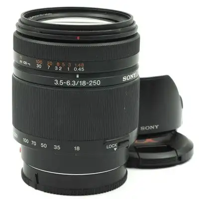 Sony DT 18-250/3.5-6.3 BEGAGNAD